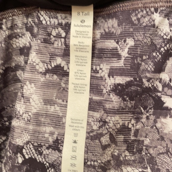 Lululemon - Picture 4 of 4